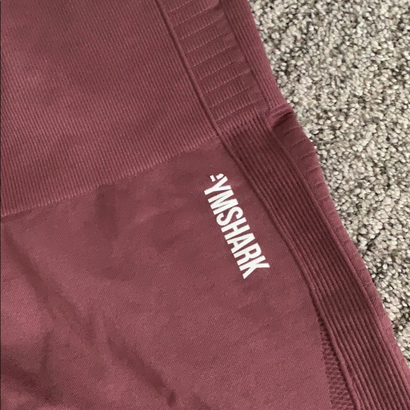 Gymshark maroon seamless leggings. Worn once - Picture 2 of 2